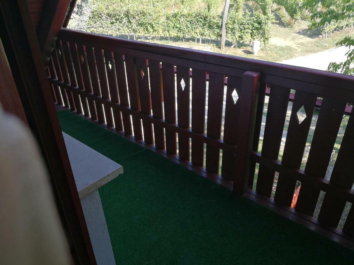 Moj Dom-Toplak Hotel Jursinci Екстериор снимка
